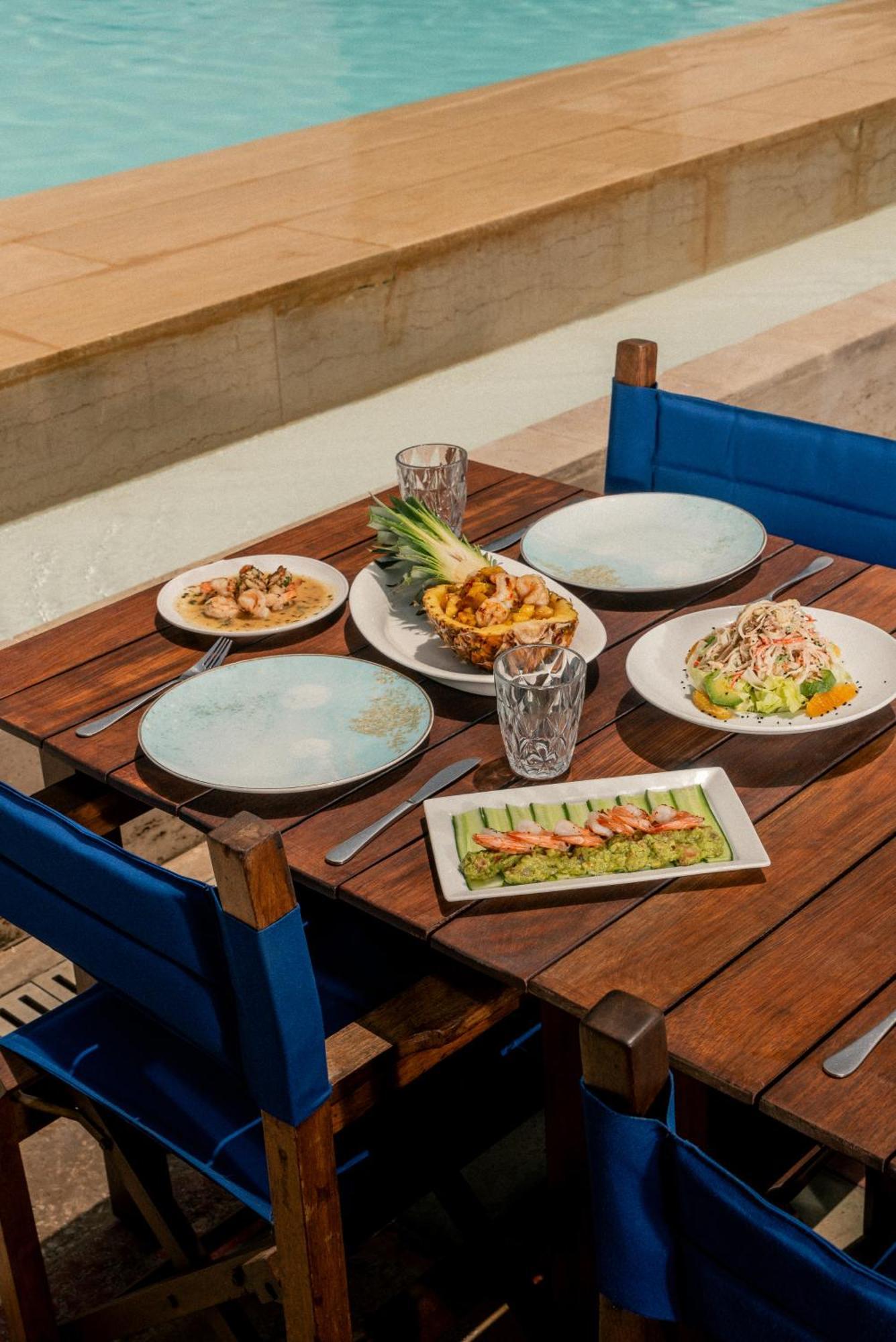 Hotel Saint Georges Beirut Al Marfa' Exterior foto