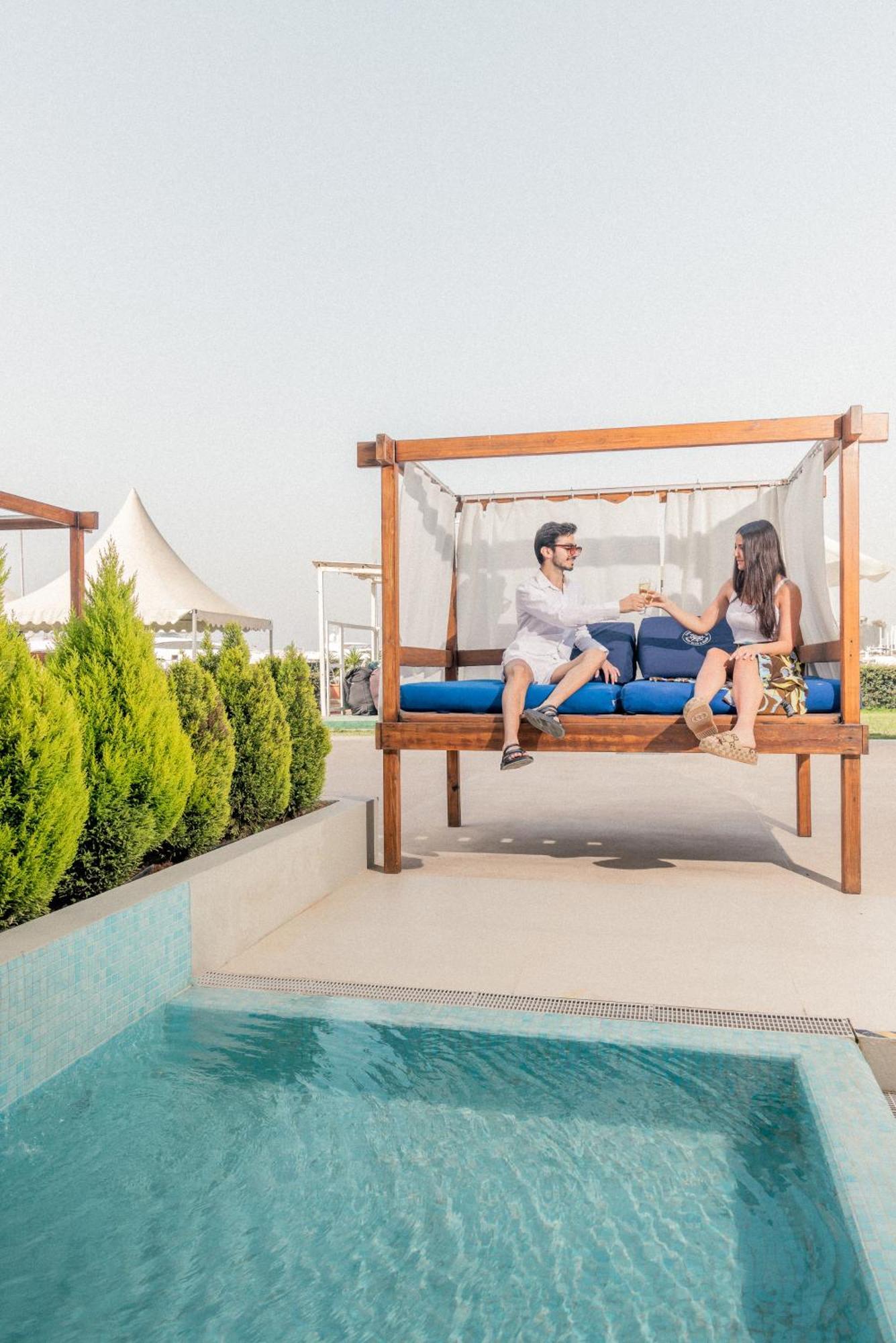 Hotel Saint Georges Beirut Al Marfa' Exterior foto